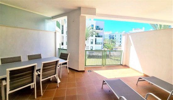   3 soveværelse   ferieLejlighed i Sotogrande   med   garage  - € 3.375 (Ref: 8385101)