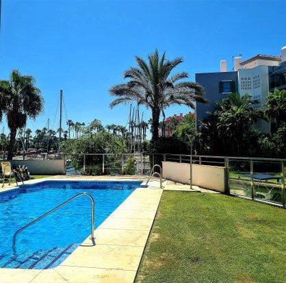 3 camera da letto Appartamento da affitare come casa vacanza in Sotogrande con garage - 3.375 € (Rif: 8385101)