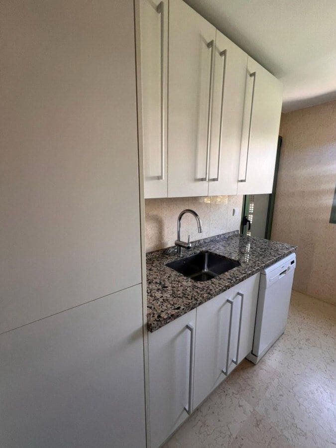 3 camera da letto Appartamento da affitare come casa vacanza in Sotogrande con garage - 3.375 € (Rif: 8385101)