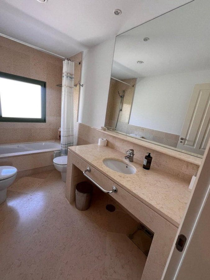 3 camera da letto Appartamento da affitare come casa vacanza in Sotogrande con garage - 3.375 € (Rif: 8385101)