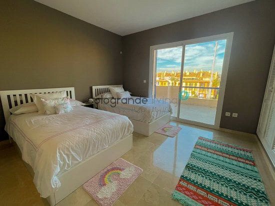 4 soveværelse Lejlighed til salg i Sotogrande - € 1.300.000 (Ref: 8404752)