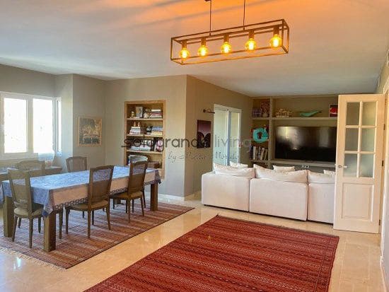 4 soveværelse Lejlighed til salg i Sotogrande, San Roque - € 1.300.000 (Ref: 8404752)