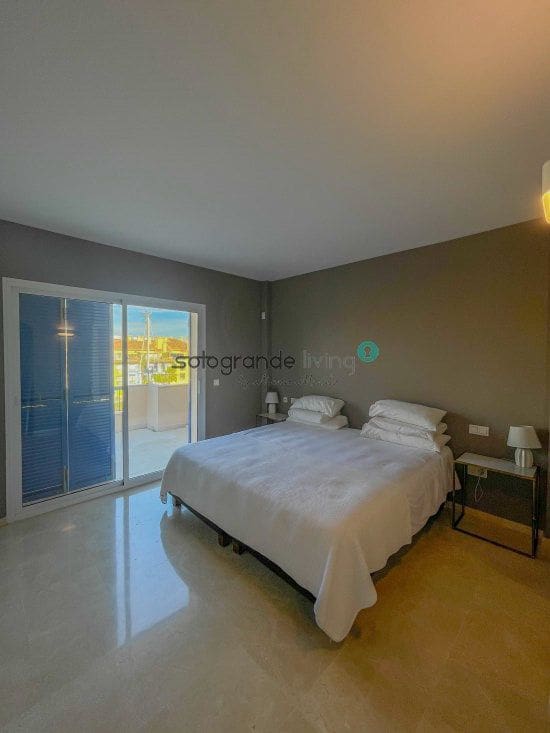 4 soveværelse Lejlighed til salg i Sotogrande - € 1.300.000 (Ref: 8404752)