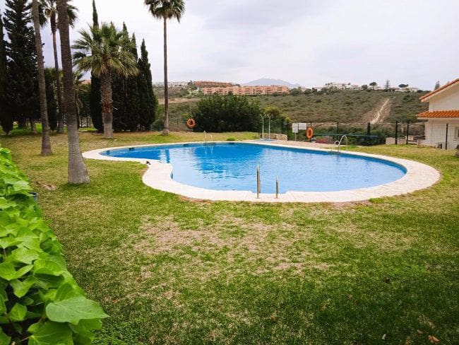 2 makuuhuone Huoneisto myytävänä paikassa Manilva - 185 000 € (Ref: 8417562)