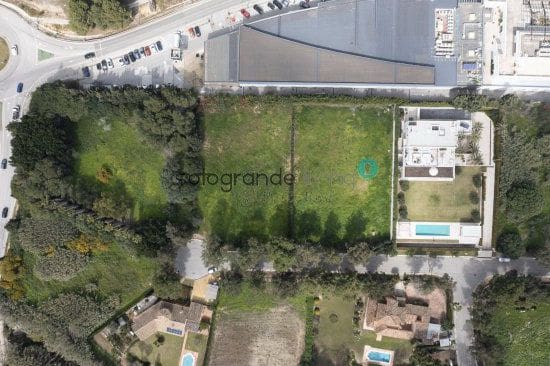 Grunde uden byggetilladelser til salg i Sotogrande, San Roque - € 1.200.000 (Ref: 8448207)