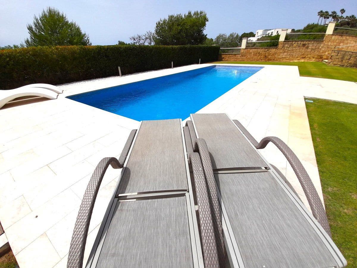 4 bedroom Villa for sale in Sotogrande - € 2,500,000 (Ref: 8451893)