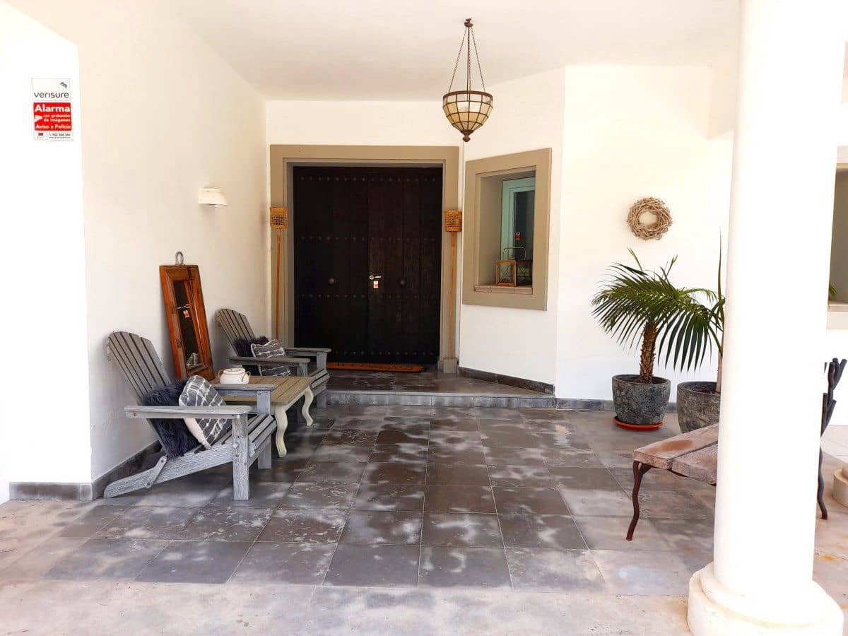 4 bedroom Villa for sale in Sotogrande - € 2,500,000 (Ref: 8451893)