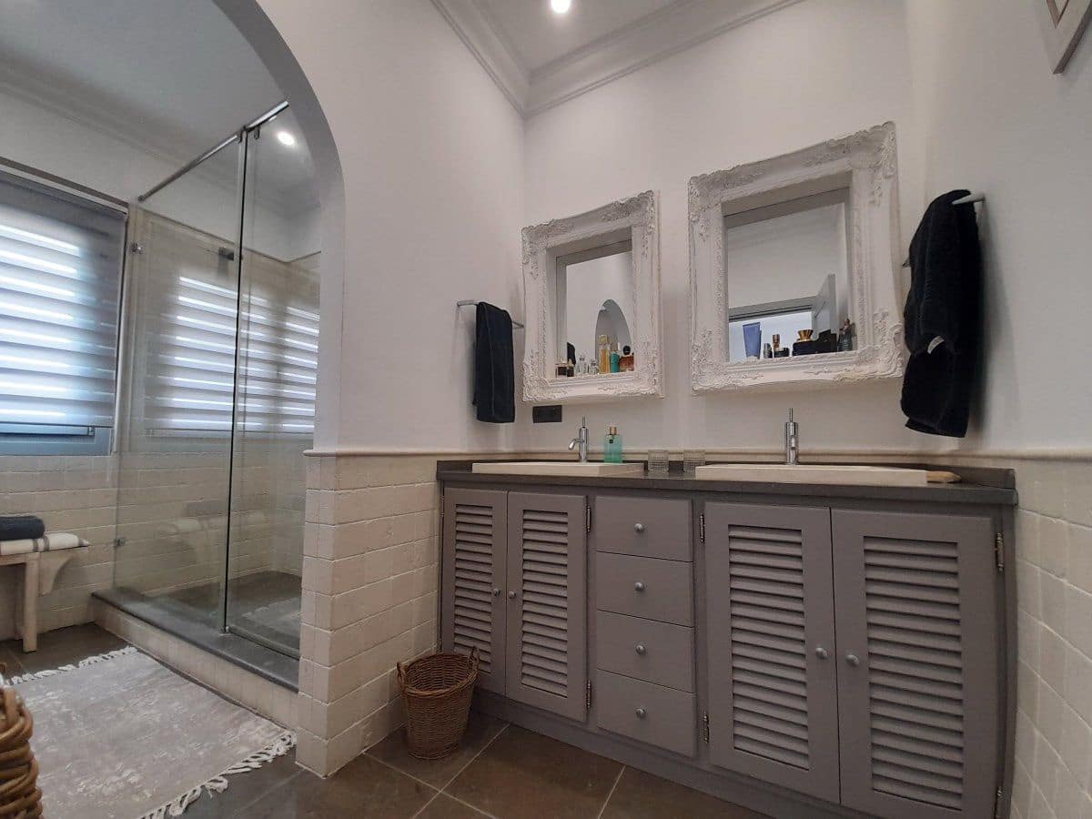 4 bedroom Villa for sale in Sotogrande - € 2,500,000 (Ref: 8451893)