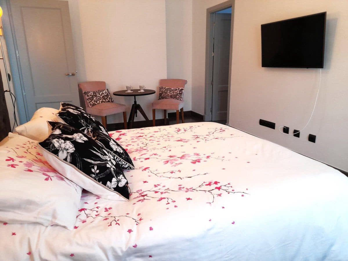 4 bedroom Villa for sale in Sotogrande - € 2,500,000 (Ref: 8451893)