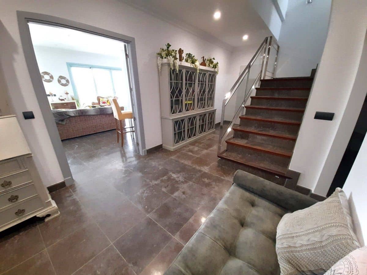 4 bedroom Villa for sale in Sotogrande - € 2,500,000 (Ref: 8451893)