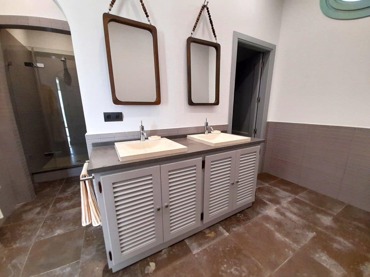 4 bedroom Villa for sale in Sotogrande - € 2,500,000 (Ref: 8451893)