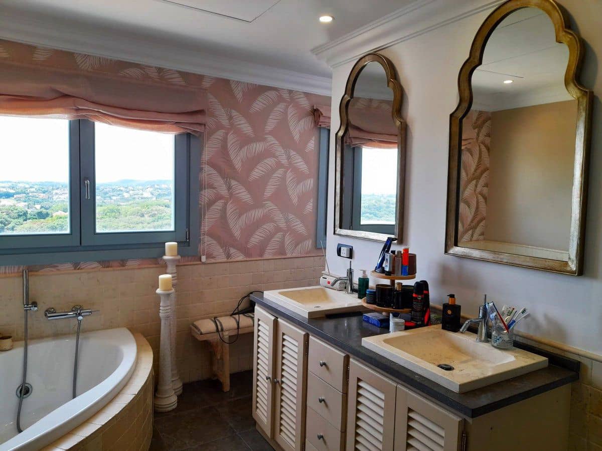 4 bedroom Villa for sale in Sotogrande - € 2,500,000 (Ref: 8451893)