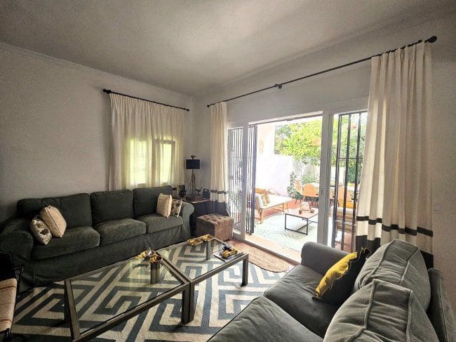 4 bedroom Apartment for rent in Sotogrande - € 2,000 (Ref: 8479152)