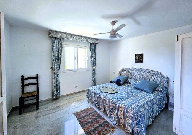 5 bedroom Apartment for rent in Sotogrande - € 2,000 (Ref: 8481925)