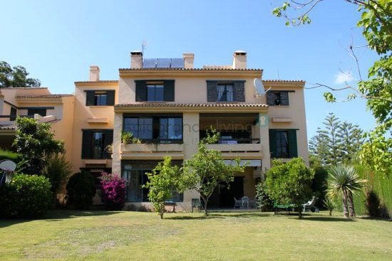 5 bedroom Apartment for rent in Sotogrande, San Roque with garage - € 2,200 (Ref: 8481925)