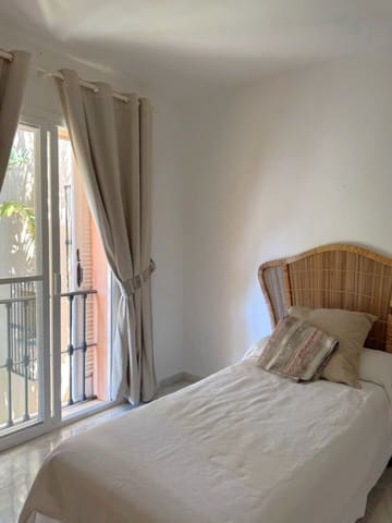 5 makuuhuone Huoneisto vuokrattavana paikassa Sotogrande, San Roque - 2 000 € (Ref: 8481925)