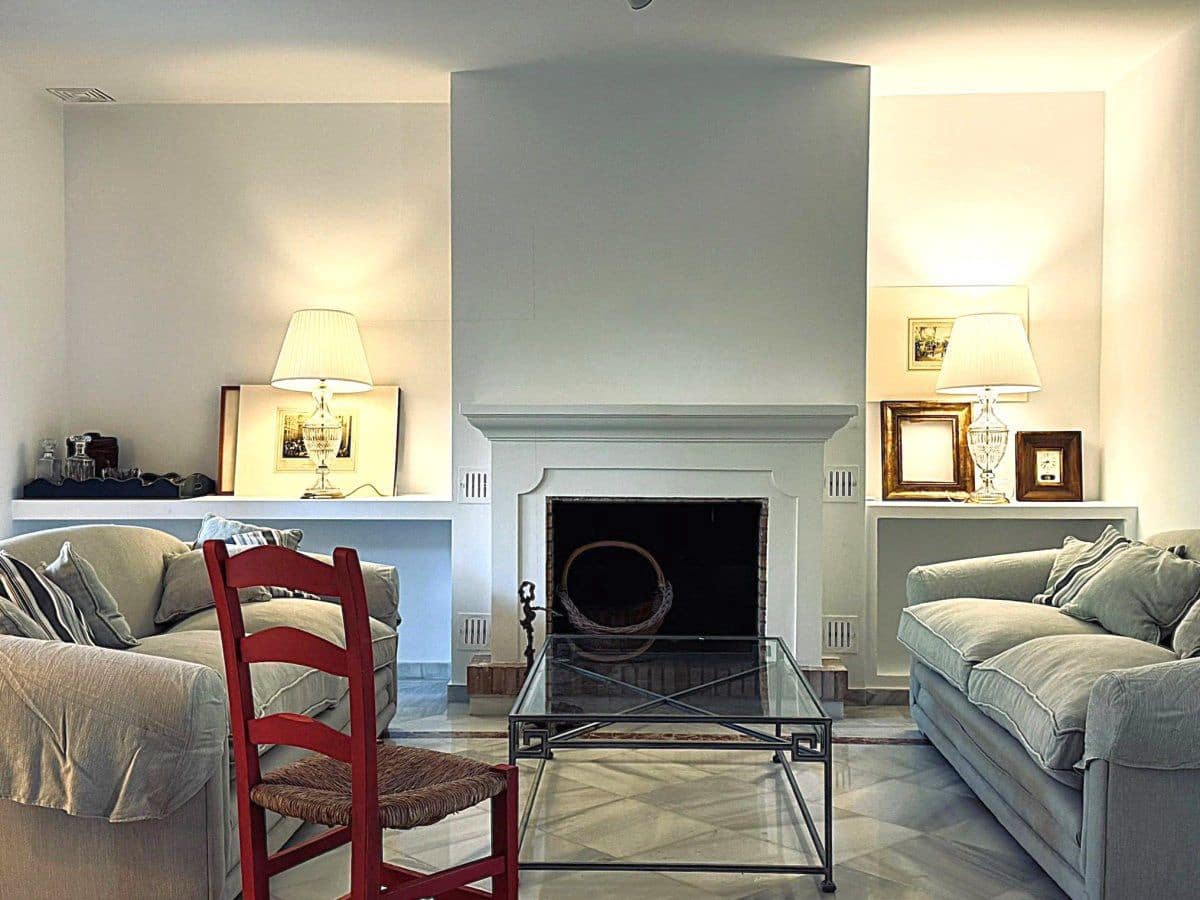 5 bedroom Apartment for rent in Sotogrande - € 2,000 (Ref: 8481925)