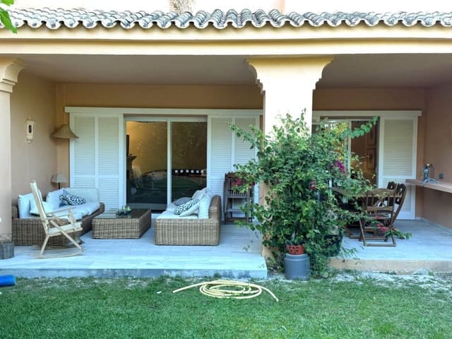 5 bedroom Apartment for rent in Sotogrande, San Roque with garage - € 2,200 (Ref: 8481925)