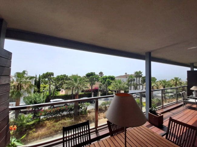 3 soveværelse Lejlighed til leje i Manilva med garage - € 1.200 (Ref: 8493432)