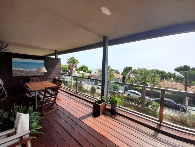 3 soveværelse Lejlighed til leje i Manilva med garage - € 1.200 (Ref: 8493432)