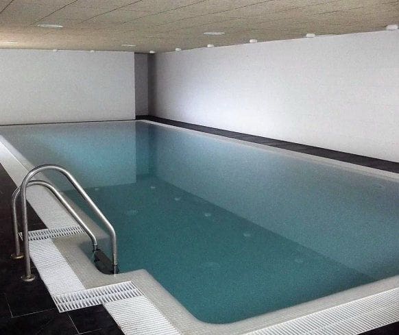 3 soveværelse Lejlighed til leje i Manilva med garage - € 1.200 (Ref: 8493432)