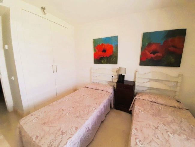 3 soveværelse Lejlighed til leje i Manilva med garage - € 1.200 (Ref: 8493432)