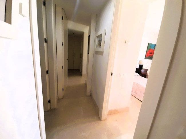 3 soveværelse Lejlighed til leje i Manilva med garage - € 1.200 (Ref: 8493432)