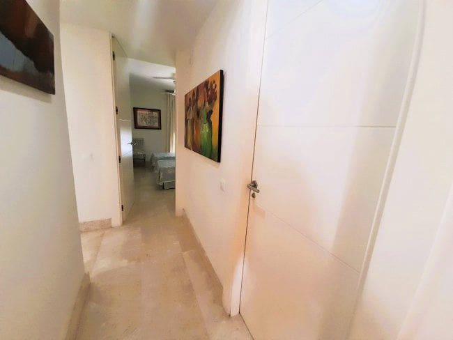 3 soveværelse Lejlighed til leje i Manilva med garage - € 1.200 (Ref: 8493432)