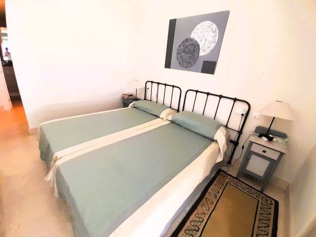 3 soveværelse Lejlighed til leje i Manilva med garage - € 1.200 (Ref: 8493432)