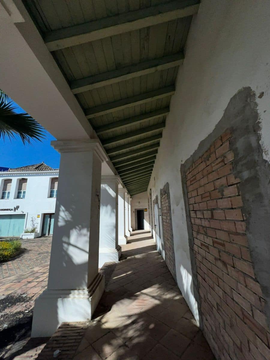 Erhverv til salg i Manilva - € 1.300.000 (Ref: 8519005)