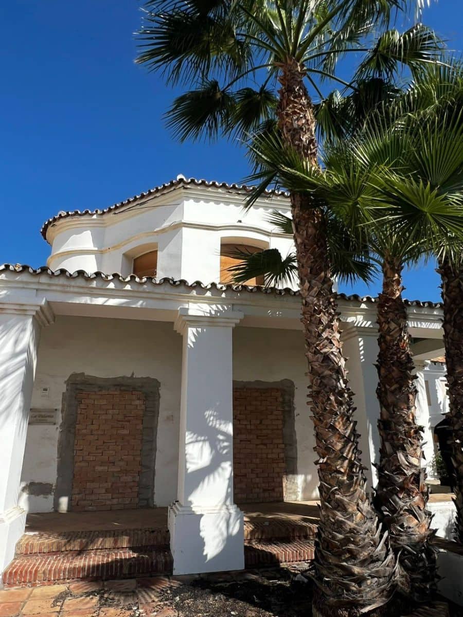 Erhverv til salg i Manilva - € 1.300.000 (Ref: 8519005)