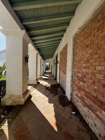 Commercieel te koop in Manilva - € 1.300.000 (Ref: 8519005)