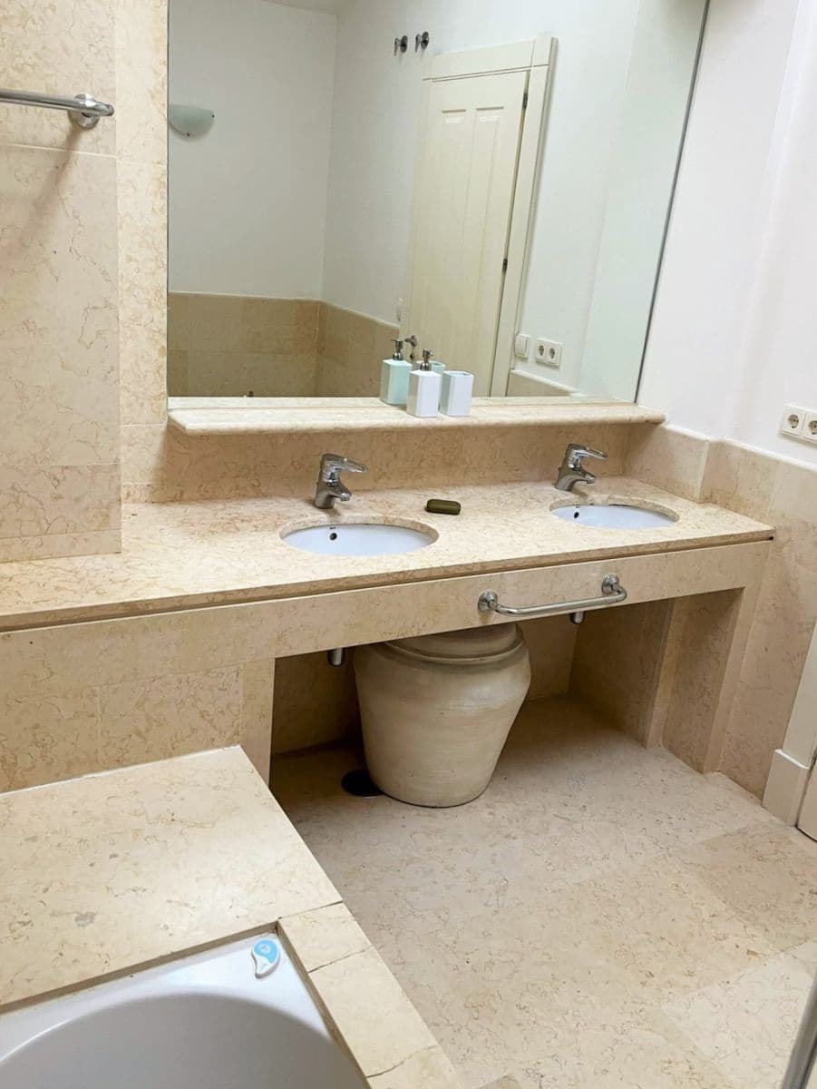 3 bedroom Apartment for rent in Sotogrande with garage - € 3,000 (Ref: 8529295)