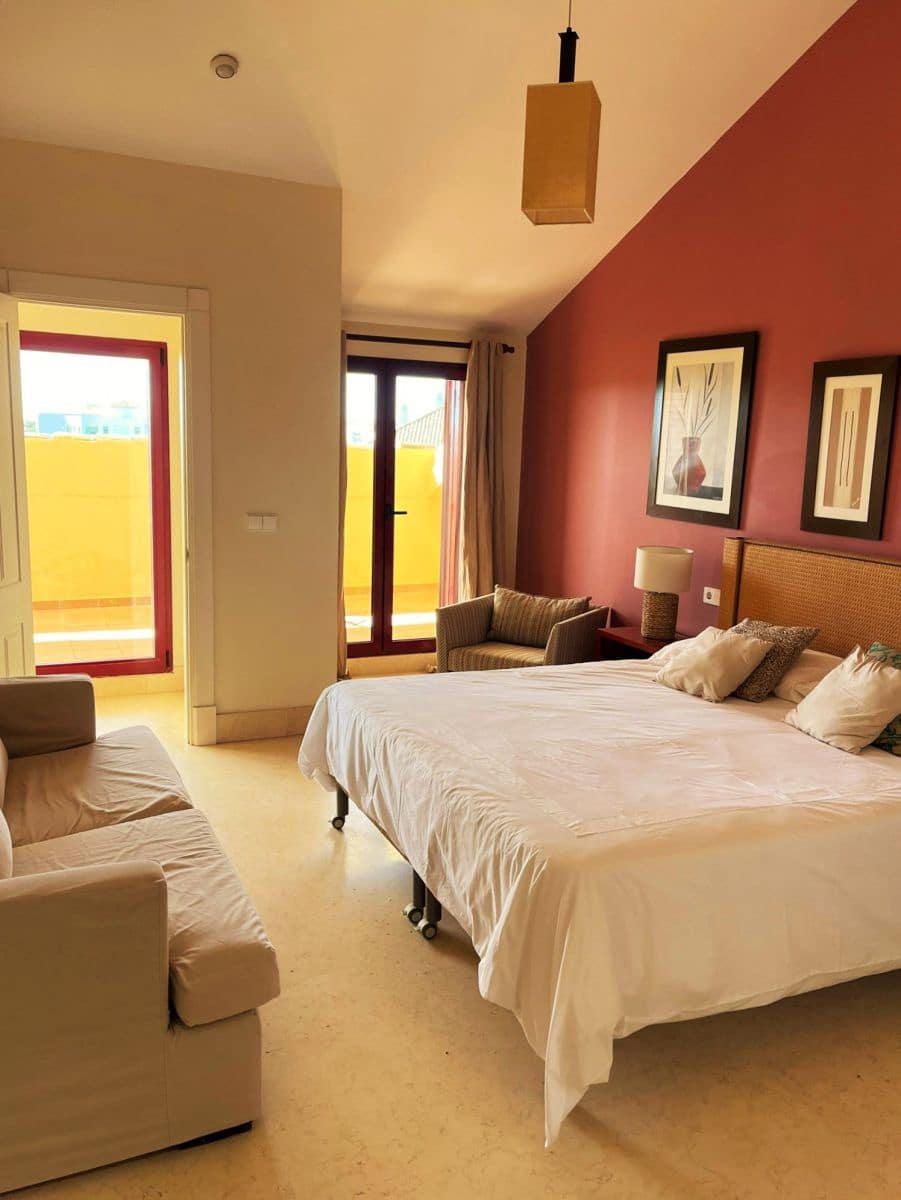 3 bedroom Apartment for rent in Sotogrande with garage - € 3,000 (Ref: 8529295)