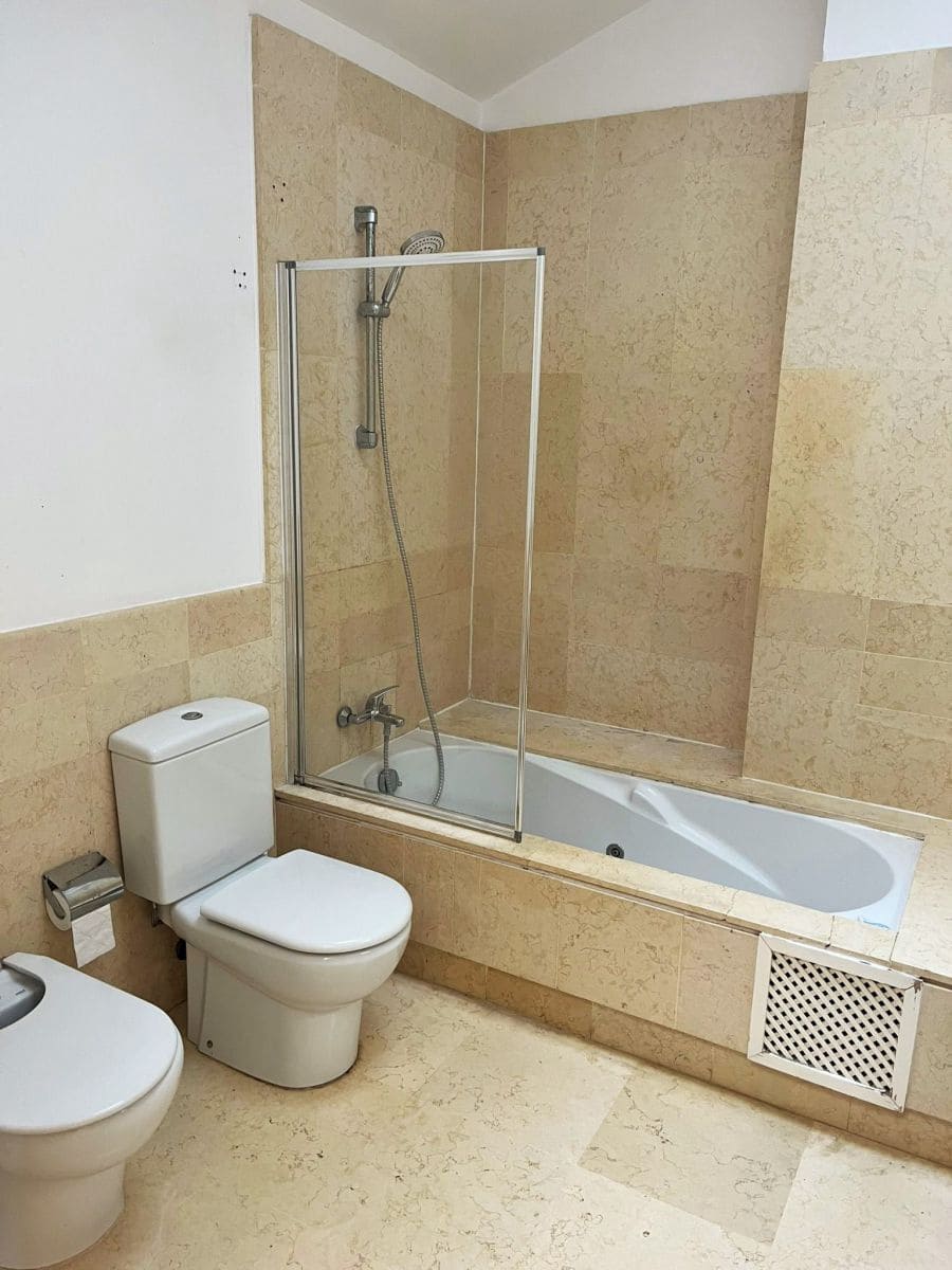 3 bedroom Apartment for rent in Sotogrande with garage - € 3,000 (Ref: 8529295)