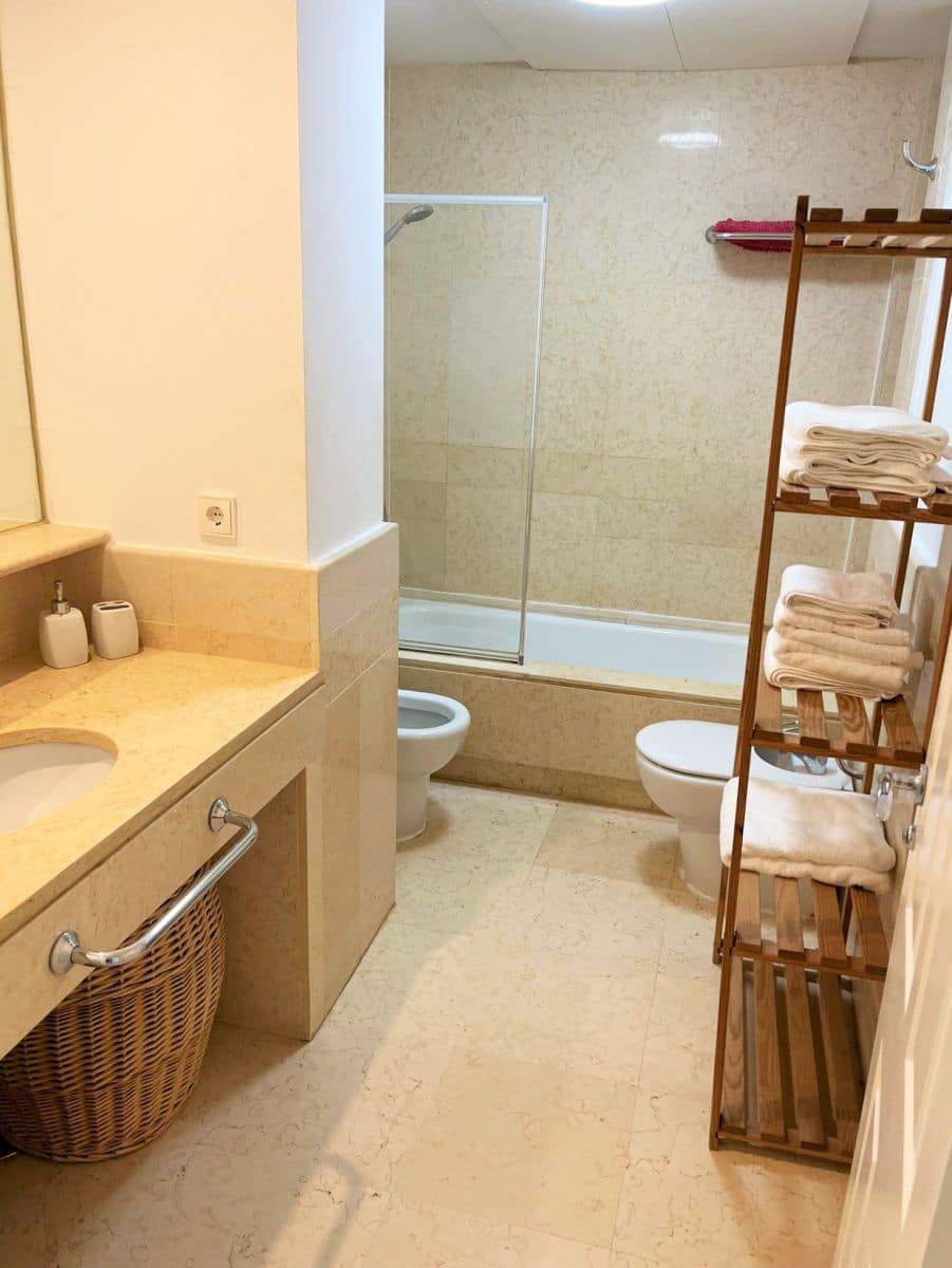 3 bedroom Apartment for rent in Sotogrande with garage - € 3,000 (Ref: 8529295)