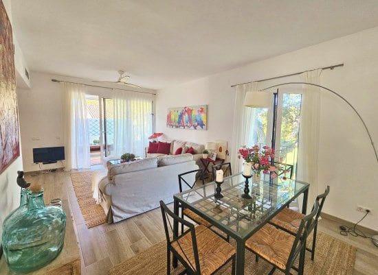 4 bedroom Apartment for rent in Sotogrande Alto, San Roque - € 2,200 (Ref: 8559489)