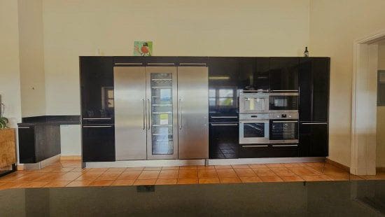 6 bedroom Villa for sale in Sotogrande - € 1,850,000 (Ref: 8579415)