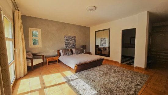 6 bedroom Villa for sale in Sotogrande - € 1,850,000 (Ref: 8579415)