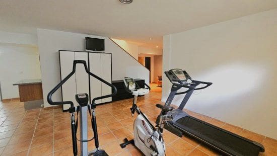 6 bedroom Villa for sale in Sotogrande - € 1,850,000 (Ref: 8579415)