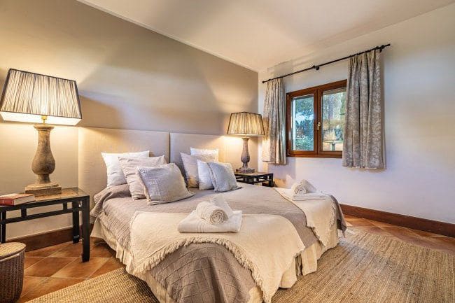 4 slaapkamer Villa voor vakantieverhuur in Sotogrande - € 25.000 (Ref: 8638451)