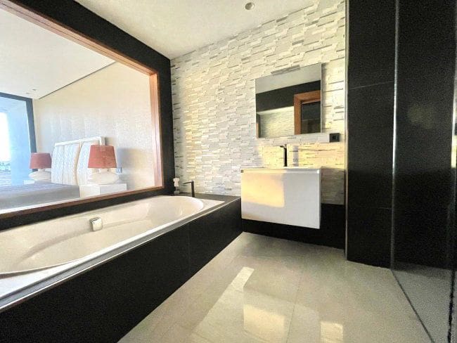 6 chambre Villa/Maison à vendre à San Roque avec garage - 4 500 000 € (Ref: 8671822)