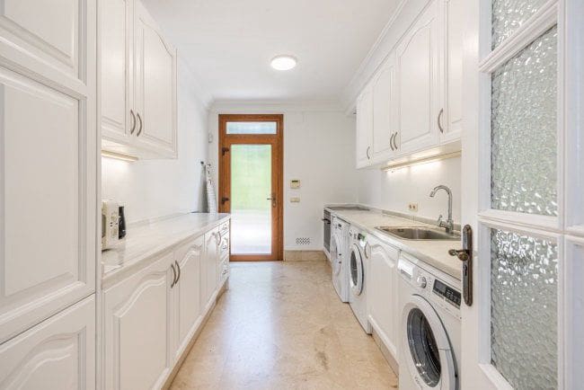 7 bedroom Villa for sale in Sotogrande with garage - € 5,200,000 (Ref: 8671823)