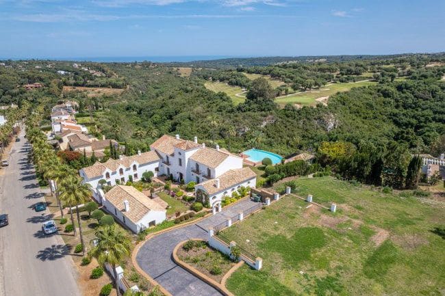 7 bedroom Villa for sale in Sotogrande with garage - € 5,200,000 (Ref: 8671823)
