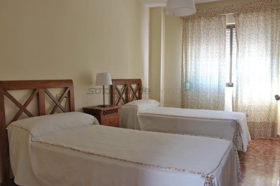 4 soveværelse Lejlighed til leje i Guadiaro, San Roque - € 750 (Ref: 8687379)