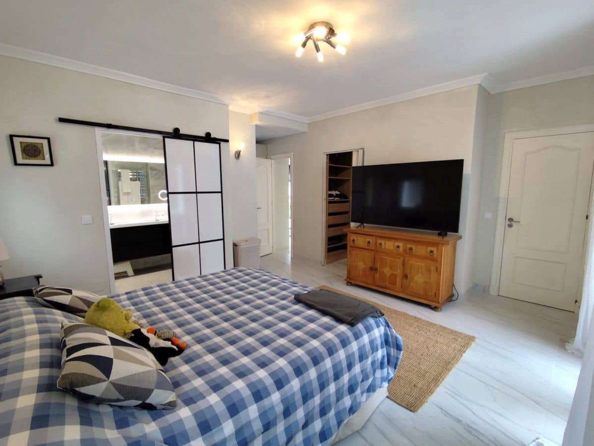 6 Zimmer Ferienvilla in Sotogrande mit Garage - 9.000 € (Ref: 8743068)