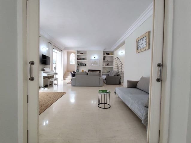   6 soveværelse   ferieVilla i Sotogrande Costa, San Roque med   garage  - € 9.000 (Ref: 8743068)