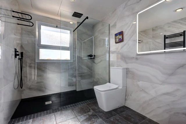 Apartamento de 3 habitaciones en San Roque en alquiler vacacional con garaje - 2.500 € (Ref: 8759619)