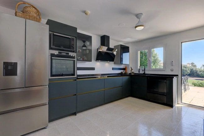 3 bedroom Apartment for holiday rental in San Roque with garage - € 2,500 (Ref: 8759619)