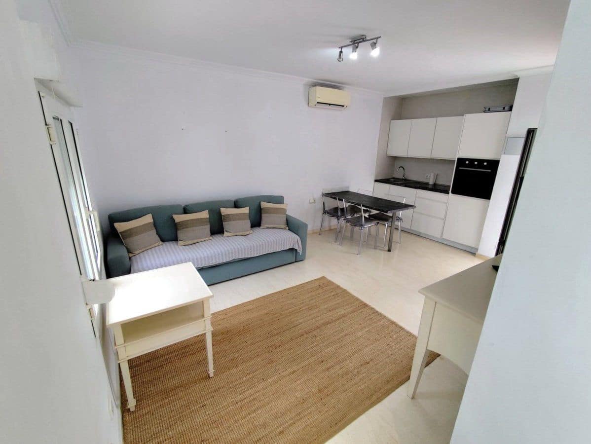 6 Zimmer Villa zu verkaufen in Sotogrande mit Garage - 1.680.000 € (Ref: 8778242)